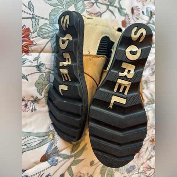 Sorel Joan of Arctic Chelsea Wedge II Camel Brown Size 8 Colorblock Boots - Picture 3 of 8